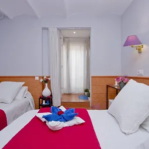 2* Гостевой дом Barcelona City Rooms